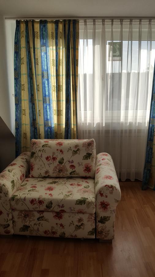 S&L Hotel Нойс Экстерьер фото